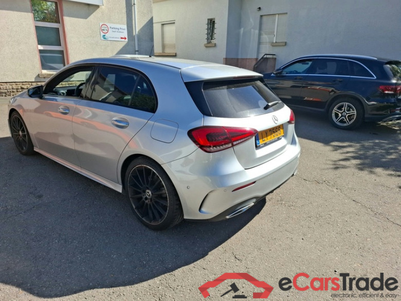 Mercedes A 200 AMG Night Pano LED-Multibeam Burmester Widescreen Ambient Navi Sport-Leather-Alcantara KeylessGo Camera Klima PDC ... #4