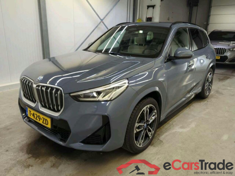 BMW iX1 xDrive30 Launch Ed. #1