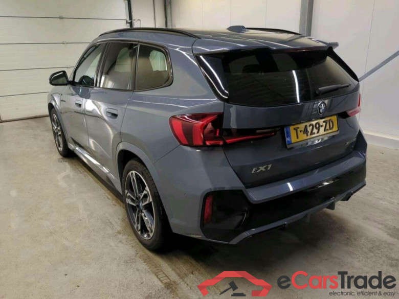 BMW iX1 xDrive30 Launch Ed. #6