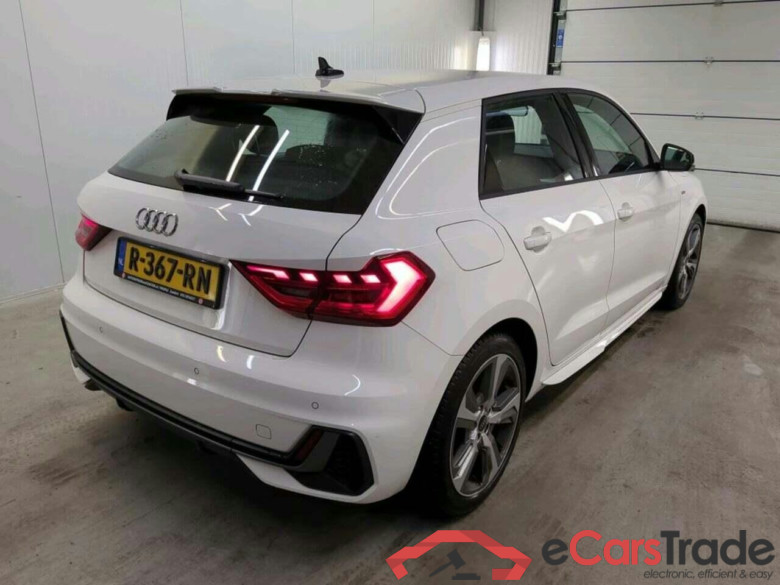 AUDI A1 Sportback 30 TFSI S edition #2