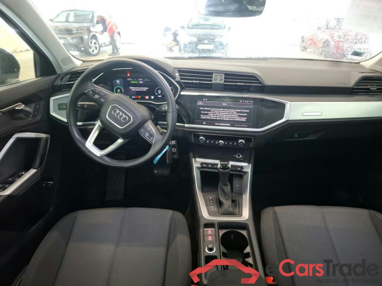 AUDI Q3 Sportback / 2019 / 5P / SUV 45 TFSI E 245 S TRONIC BUSINESS LINE #6