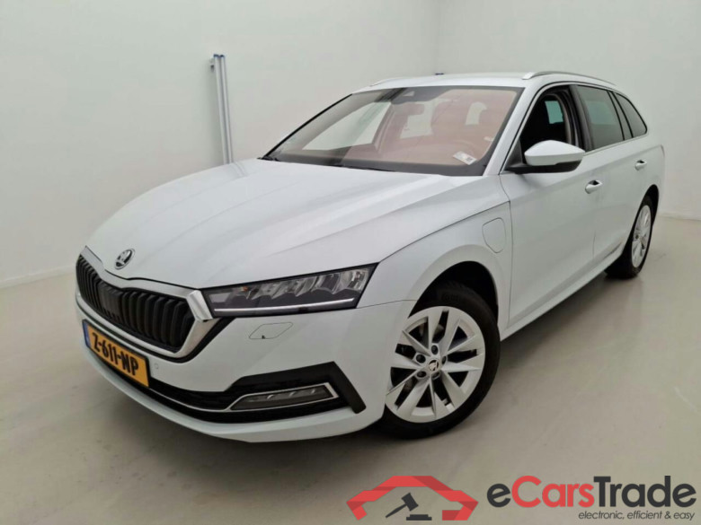 SKODA Octavia Combi 1.4 TSI iV Bns Ed DSG #1