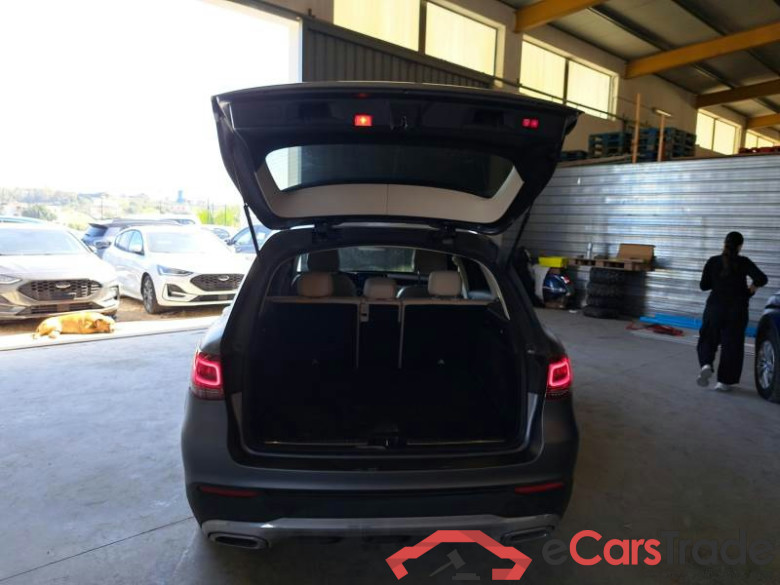 MERCEDES-BENZ GLC / 2019 / 5P / SUV 300 D 4MATIC SPORT AUT. #5