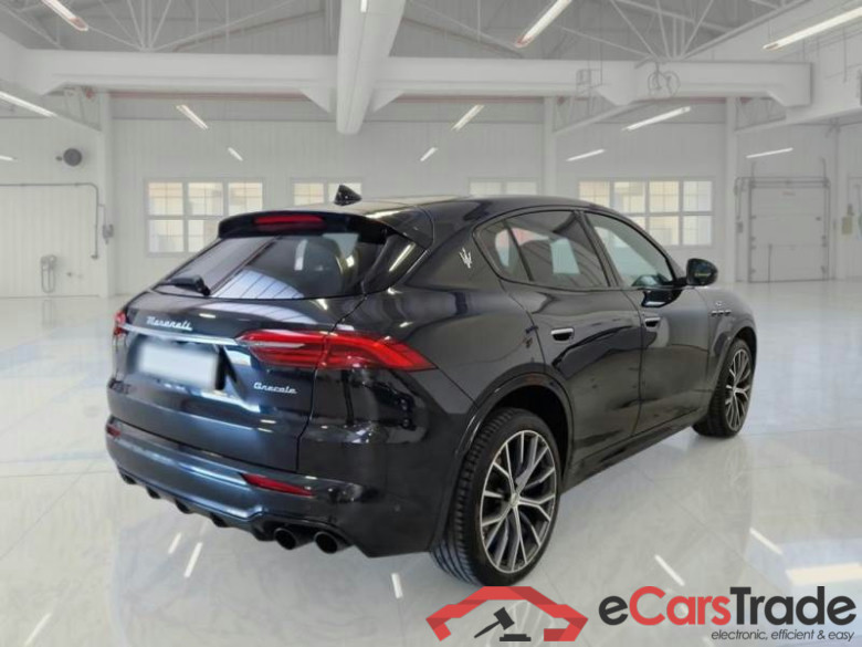 MASERATI GRECALE / 2022 / 5P / SUV 2.0 300CV MHEV GT Q4 AUTO #2
