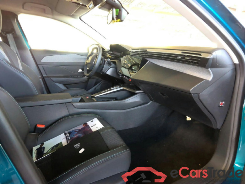 Peugeot 408 Allure Hybrid 145 e-DCS6 #3