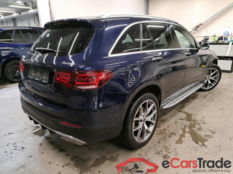 MERCEDES - MER GLC 300 de 4MATIC 306PK DCT AMG Line & Pack Premium Plus With Heated Seats Front & Rear & AirBalance Pack & Front Mem Seats & Side Steps Alloy & 360 Camera Pack & Pano Roof & 20 Inch   * HYBRID * #2