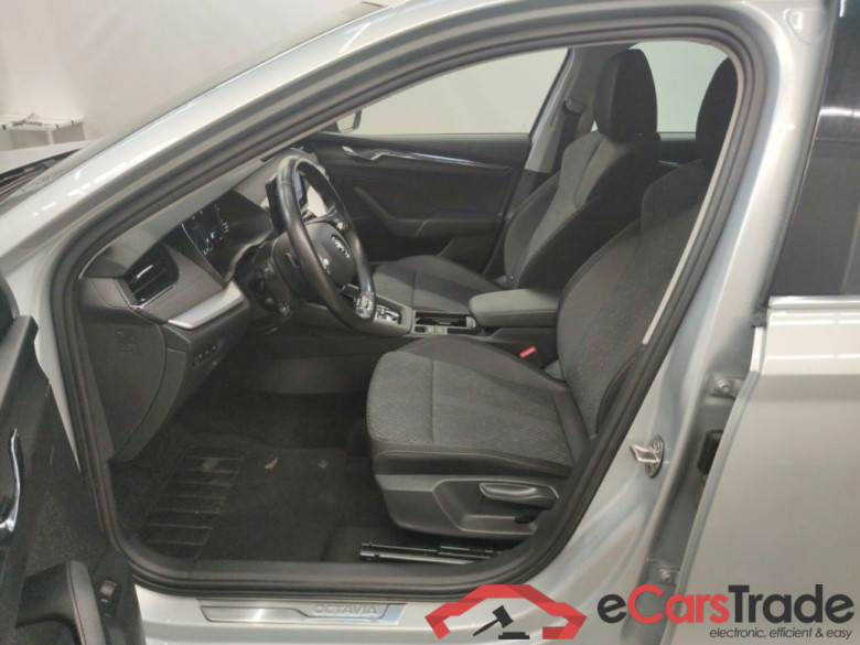 SKODA OCTAVIA COMBI DIESEL - 2020 2.0 CR TDi 4x4 150hp Style DSG 5d #3