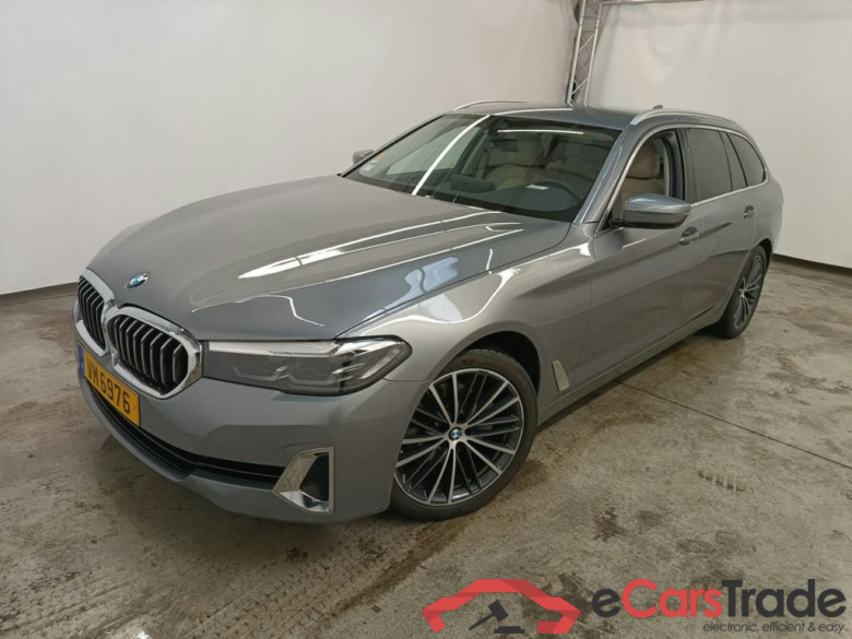BMW 5 TOURING DIESEL - 2020 520 dXA 190hp MHD 5d (total options: 10,095 Ex.Vat) #1