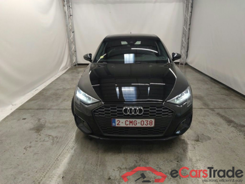 Audi A3 Sportback 2.0 30 TDi 85kW Attraction 5d #5