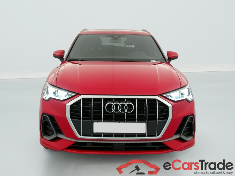 Audi Q3 S line 45 TFSIe 245 ch S tronic 6 #2