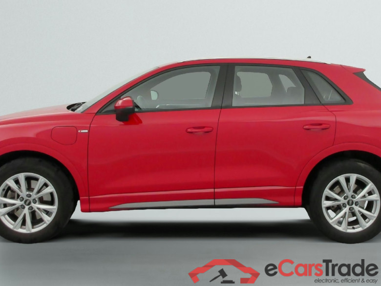 Audi Q3 S line 45 TFSIe 245 ch S tronic 6 #4
